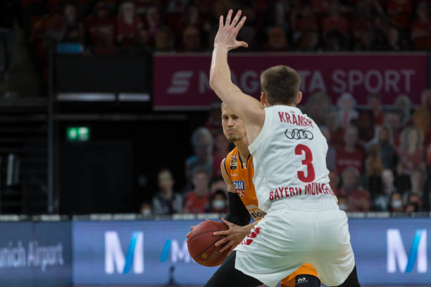 定了坚实基 定了坚实基